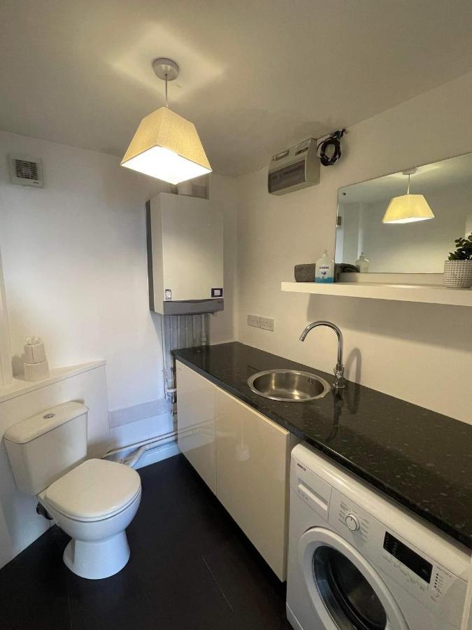 Villa 4 Laurel Court Ulverston Esterno foto
